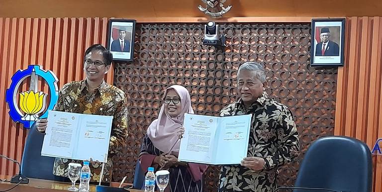 BWI Teken MoU Private Placement Sukuk Wakaf Dengan ITS